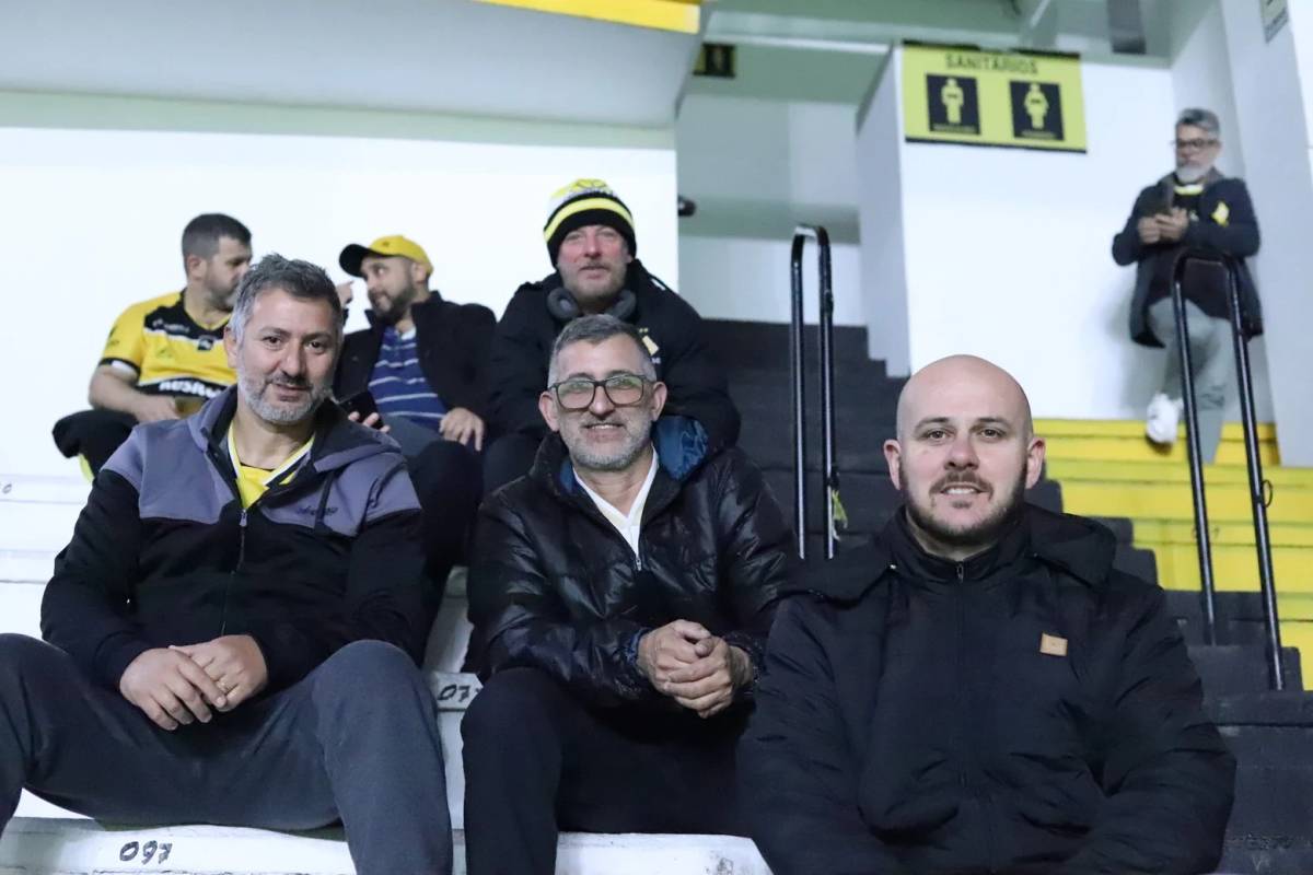 Mais de 9 mil torcedores comemoram vitória de virada do Tigre pela Série B — foto 1