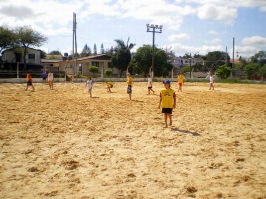 Projeto une futebol à educação no Ana Maria — foto 2