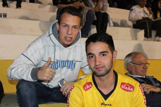 Torcedor tricolor apoia o Tigre até o fim do jogo — foto 2