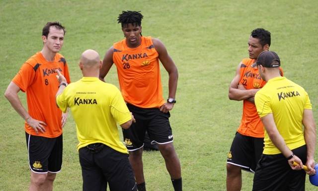 Martinez, Cortez e Wellington Bruno (foto: Ulisses Job/Jornal da Manhã)