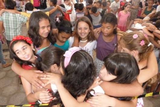 Crianças do Bairro da Juventude recebem festa de Natal — foto 1