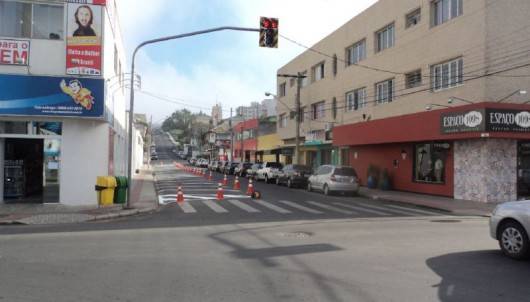 Rua Anita Garibaldi recebe estacionamento oblíquo — foto 2
