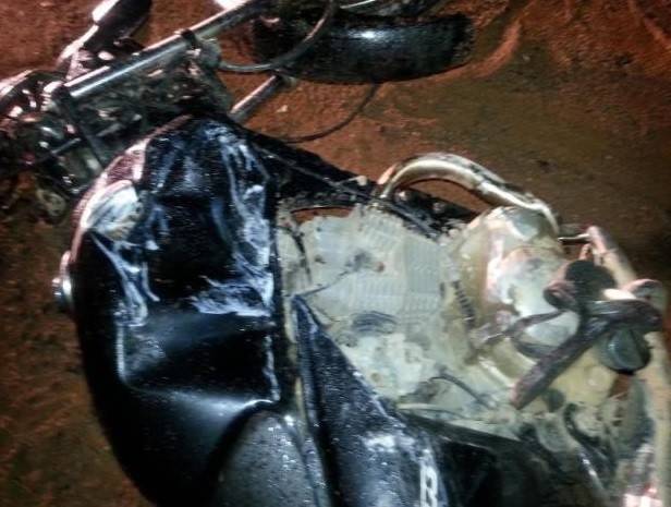 Motociclista fica ferido ao colidir em carro — foto 2
